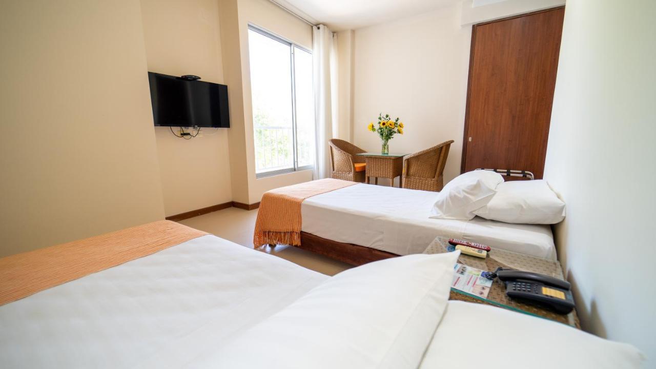 Hotel Santorini Resort Σάντα Μάρτα Εξωτερικό φωτογραφία